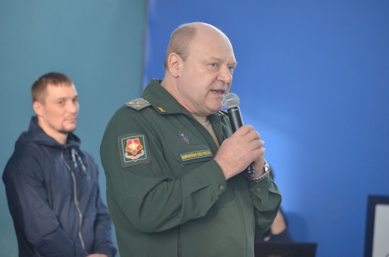 Мэр Краснотурьинска выразил соболезнования в связи с гибелью военкома Сергея Чекасина