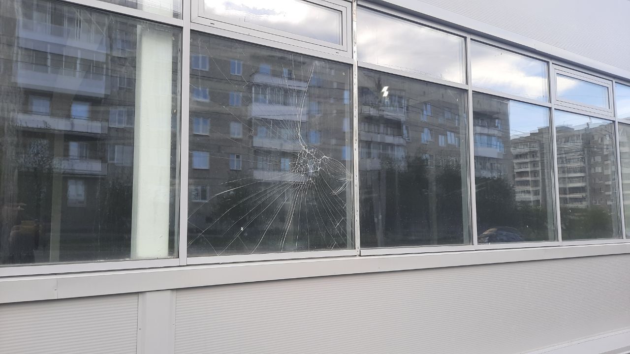 На Клубной построили «склад с торговыми помещениями»  