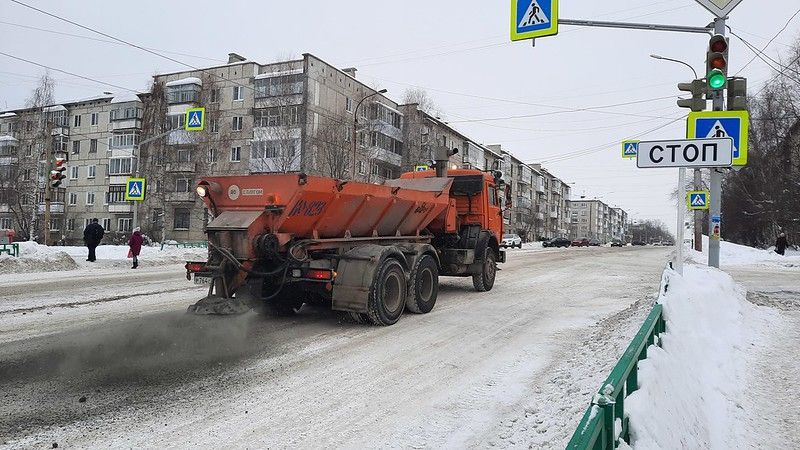 За некачественную уборку дорог  на 115 тысяч рублей оштрафовали подрядчика