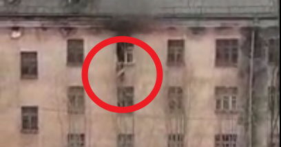 Пожар вынудил мужчину выпрыгнуть с 4-го этажа