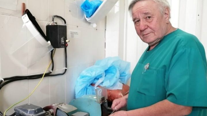 Заведующий травматологией Виктор Авдеев стал Почетным гражданином Краснотурьинска