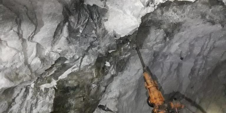 На шахте погиб 44-летний мужчина. Прокуратура  и следователи проводят проверку  