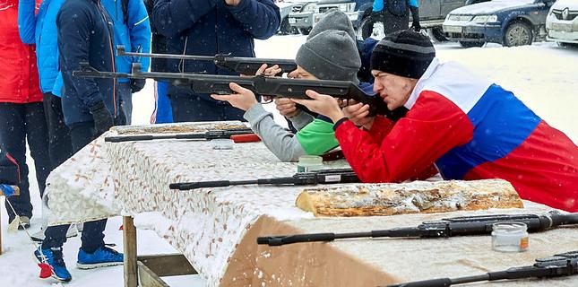 В Краснотурьинске начался месячник защитника Отечества