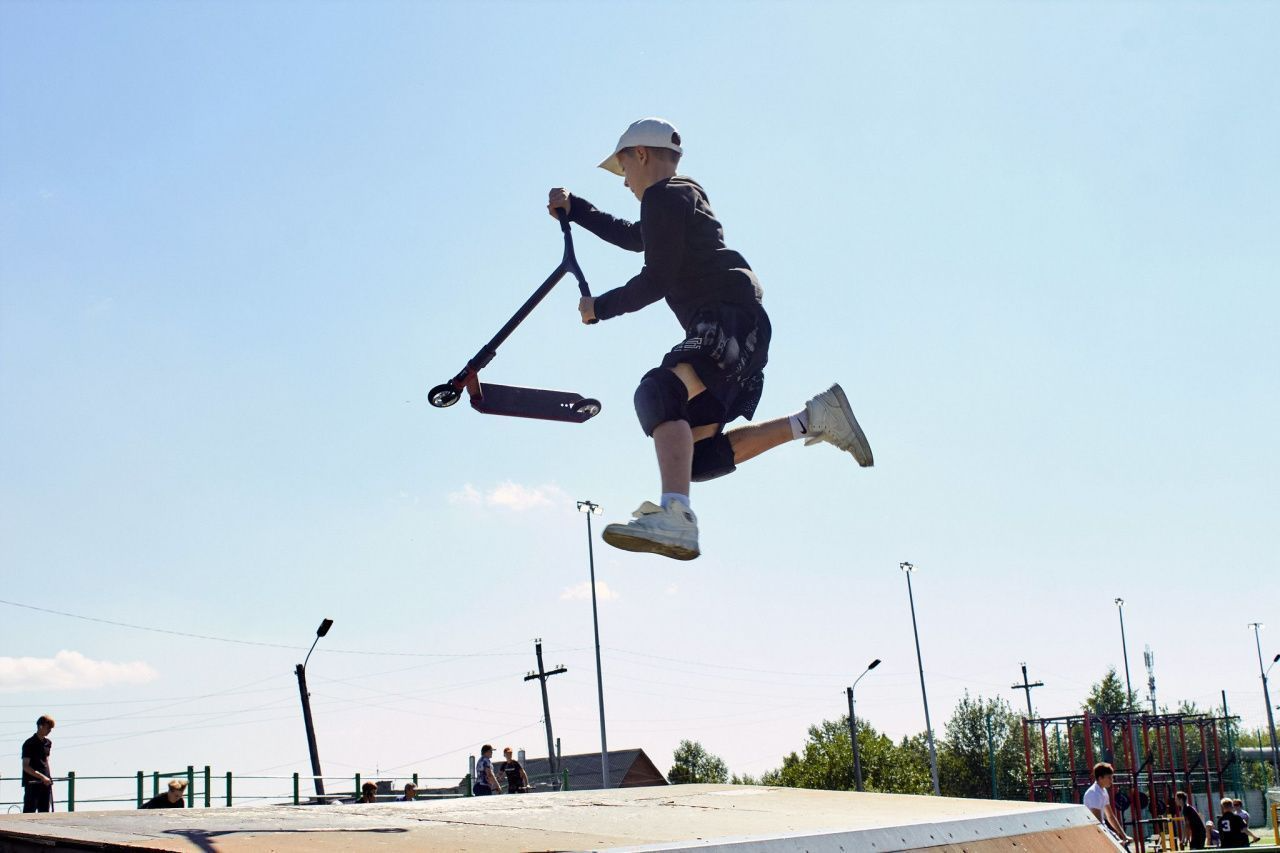 На «Старте» соревновались самокатчики