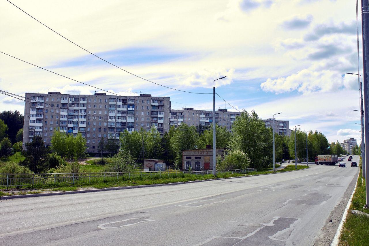 Мэрия: в жилые дома и социальные учреждения началась подача горячей воды