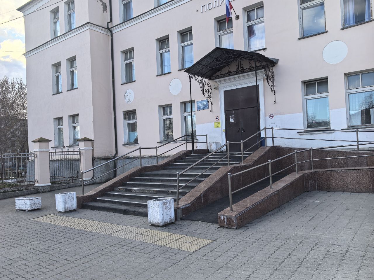 Сегодня в Краснотурьинске будут собирать подписи в поддержку карпинского врача-онколога