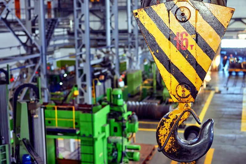 Уральские предприятия продолжают держаться, несмотря на первые волны сокращений по стране