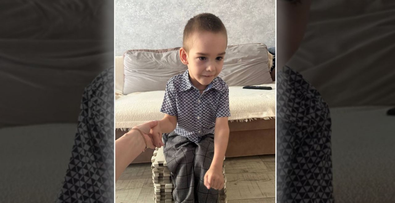 Пока собрано 68 тысяч рублей: мама Ромы Хлыбова рассказала, как идет сбор средств на реабилитацию