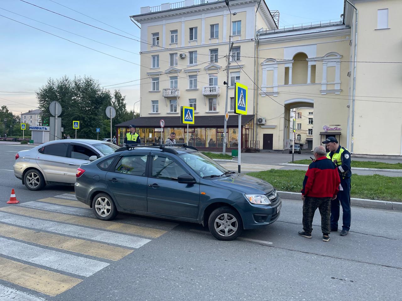 За травмирование дочери в аварии отец требует 200 тысяч рублей