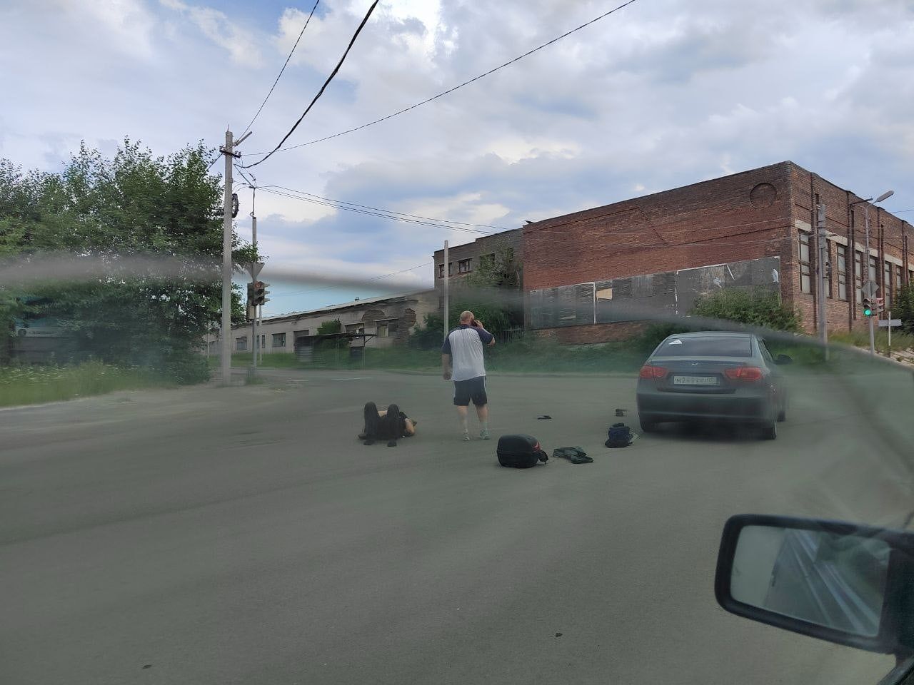 На перекрестке сбили мотоциклиста 