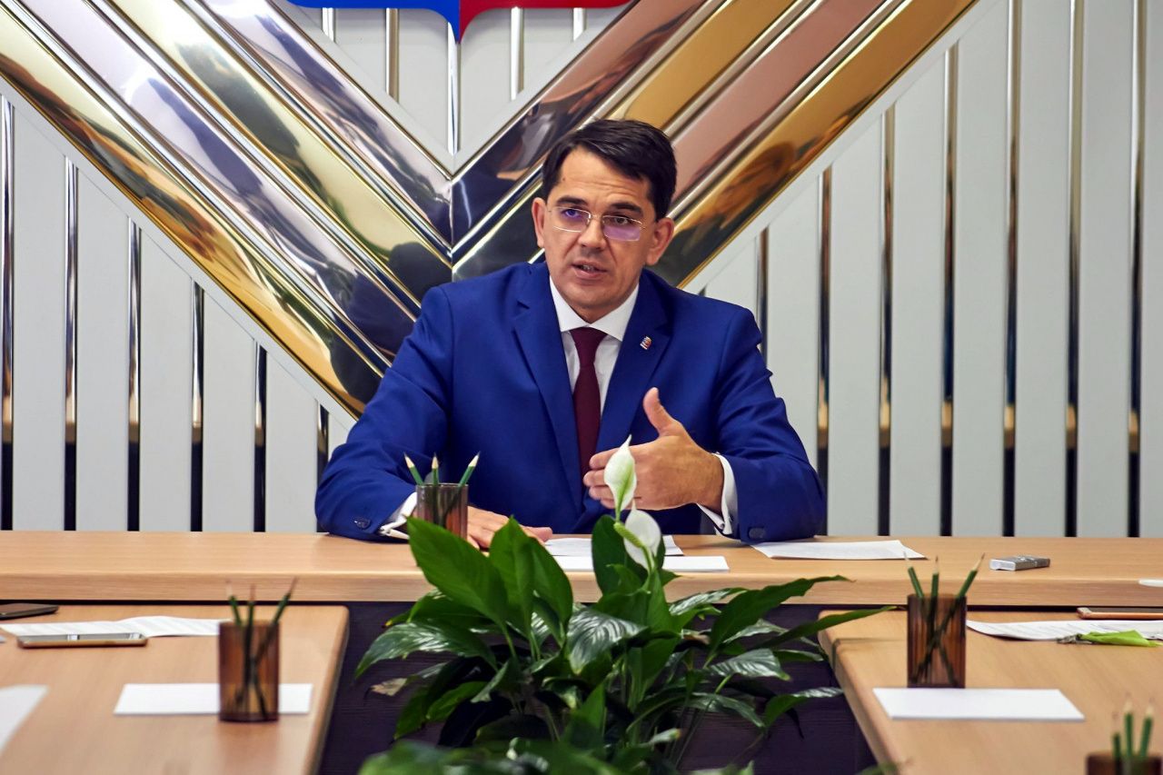 Мэр Устинов намерен ремонтировать дорогу до Загородного на деньги, запланированные на ремонт Чкалова