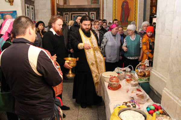 В Краснотурьинске освятят пасхи, яйца и куличи
