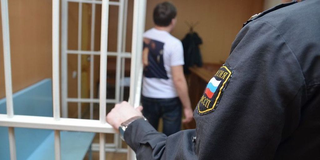 20-летних парней отправили под домашний арест. Они совершили разбой в Заречном