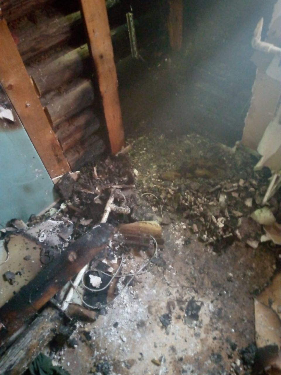 На улице Энергетиков горел неэксплуатируемый дом