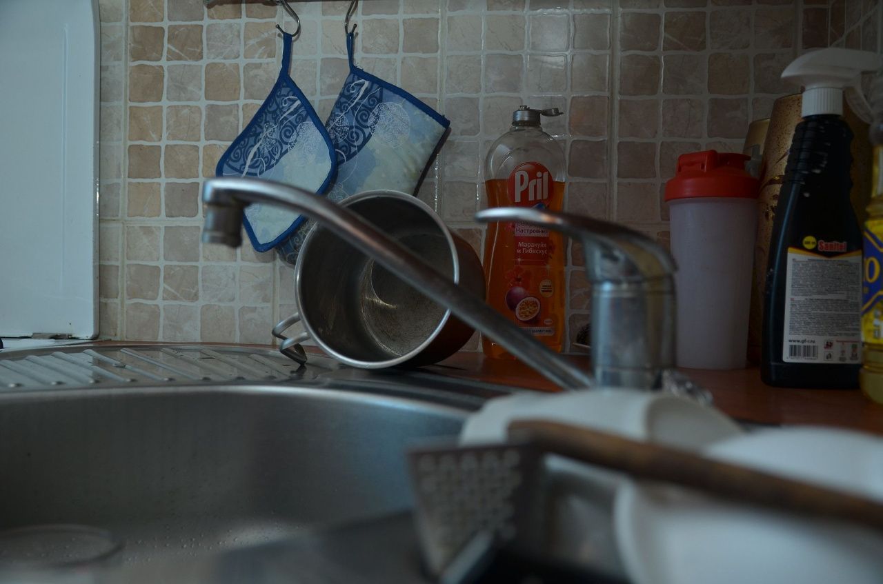 Жители Краснотурьинска снова сообщают о длительном отсутствии холодной воды в домах