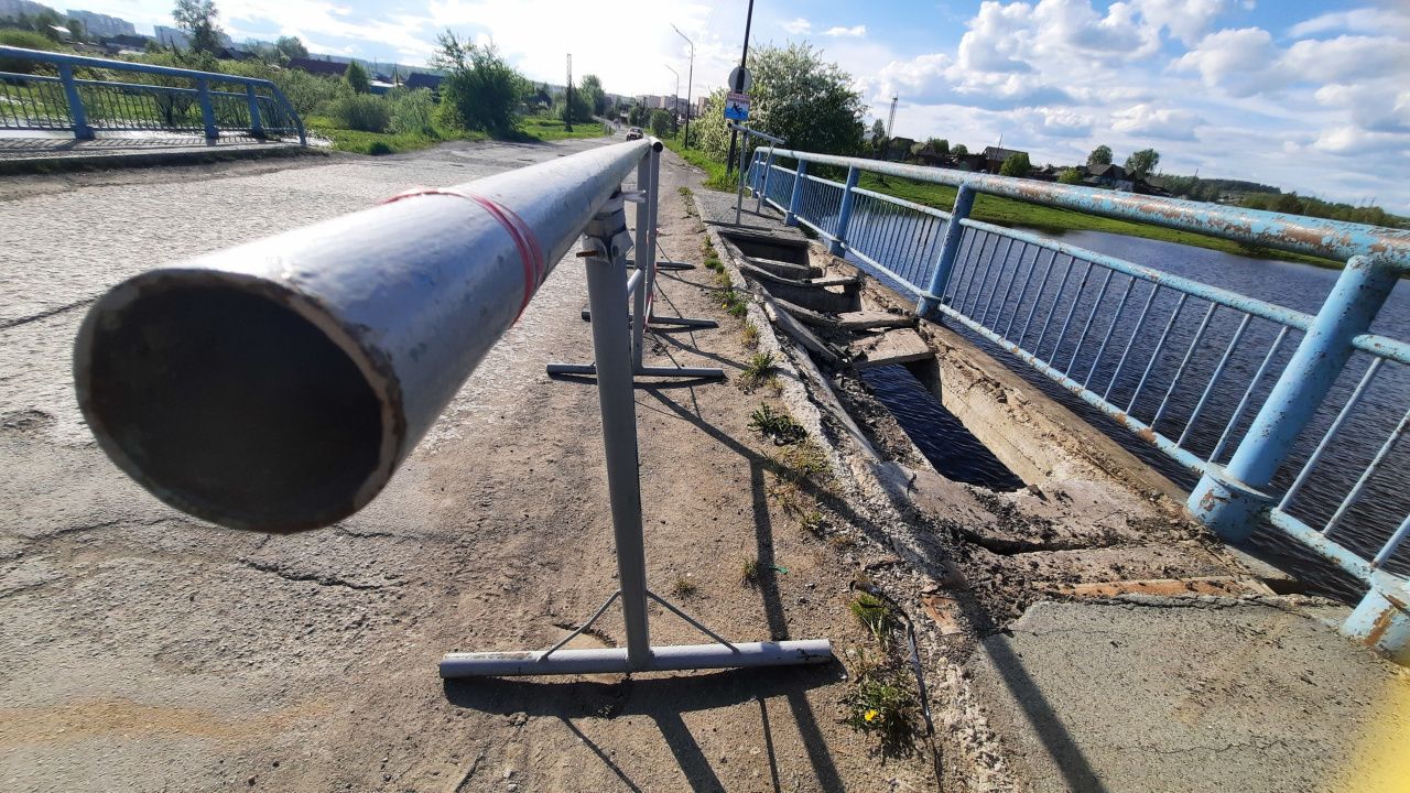 Мост, ведущий на ТЭЦ-поселок, обещают восстановить до субботы