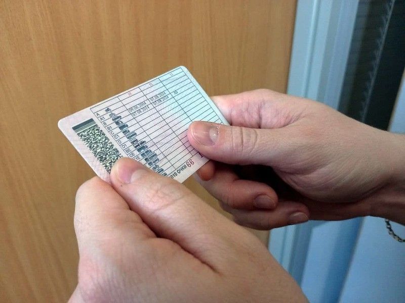 Госдума разрешила страховщикам извещать о ДТП через Госуслуги