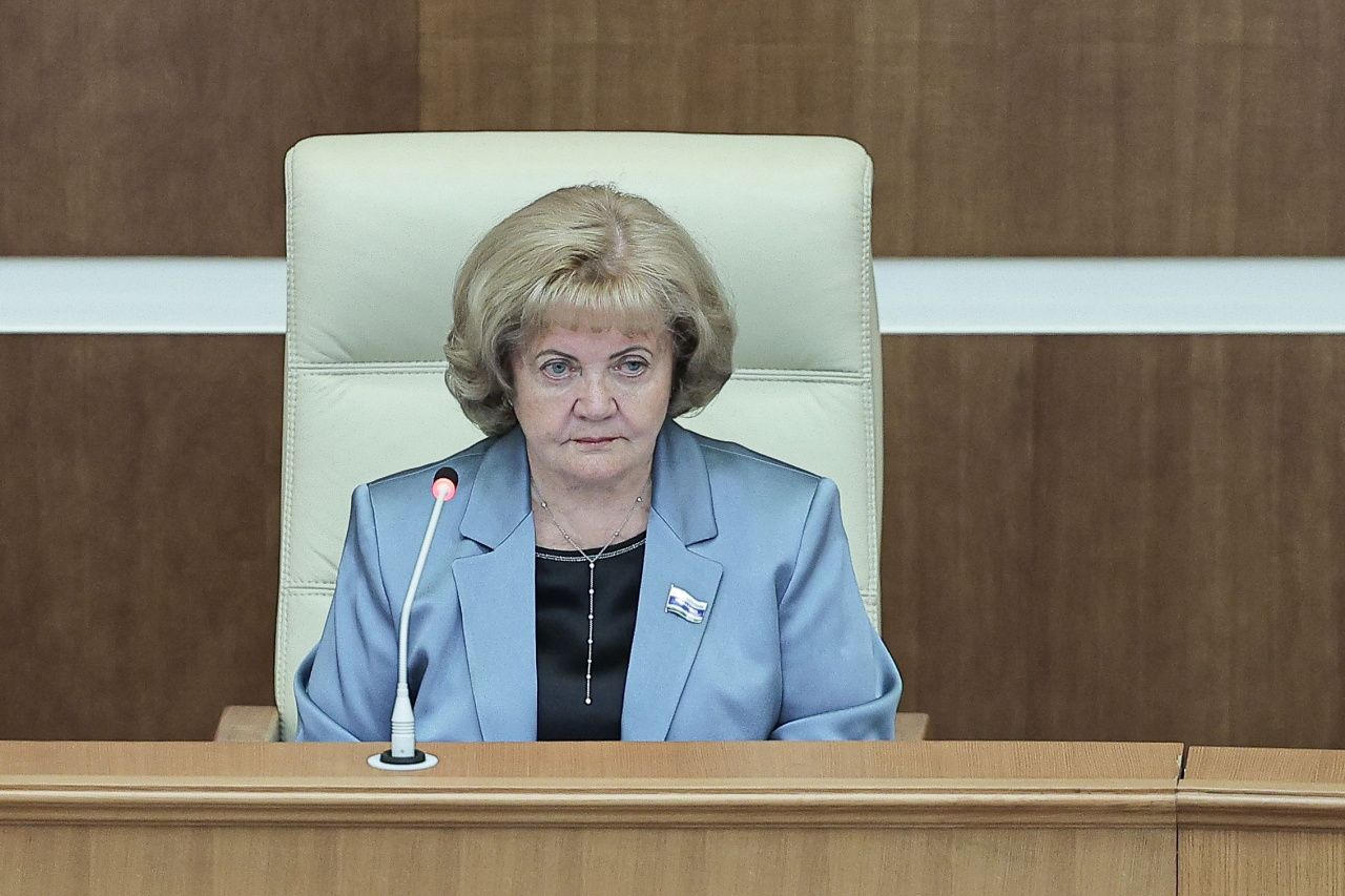 Депутаты во главе с Людмилой Бабушкиной обратили внимание Минздрава на ряд системных вопросов при рассмотрении программы госгарантий бесплатного оказания медпомощи в Свердловской области