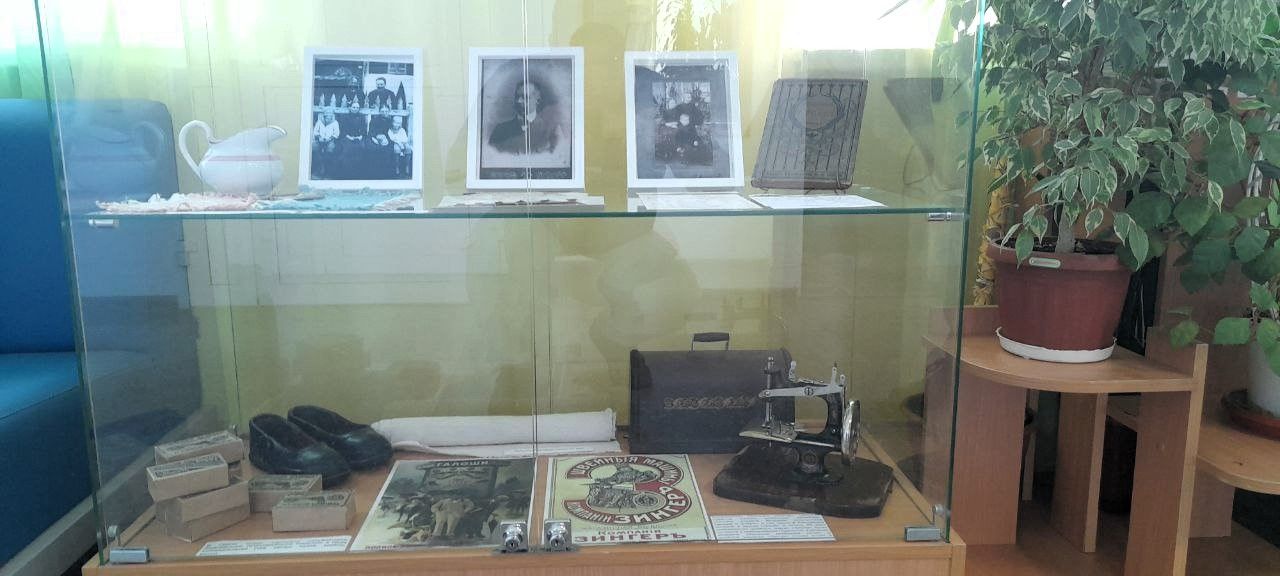 В библиотеке открыта выставка о купечестве в Турьинских Рудниках