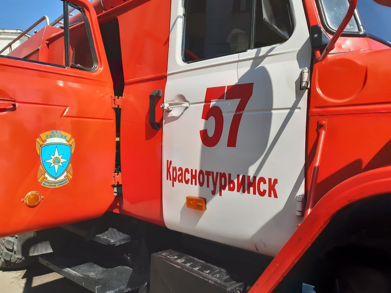 Пожарные у политехникума взволновали горожан 