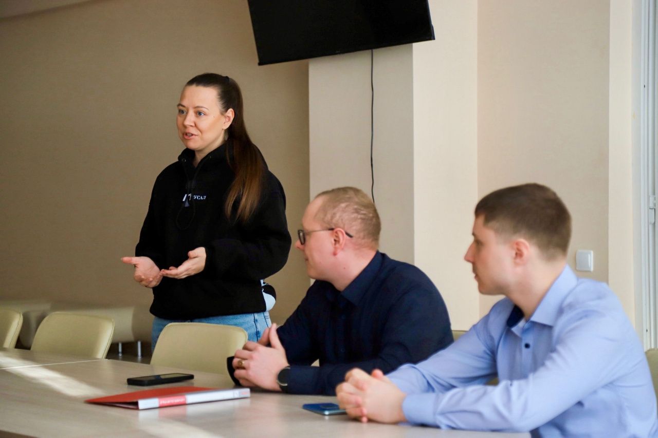 Молодежка БАЗа провела встречу студентов с работниками завода