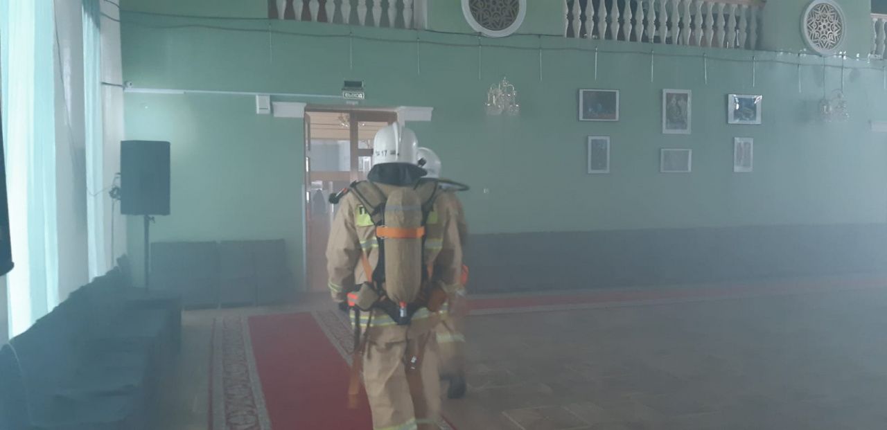 В ДК БАЗа прошли учения пожарно-спасательного гарнизона