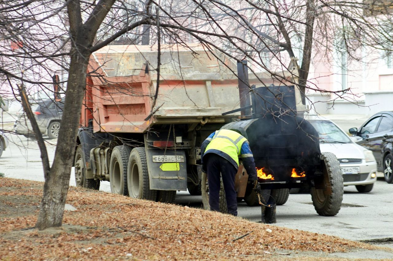 В Краснотурьинске уже озаботились ямочным ремонтом дорог