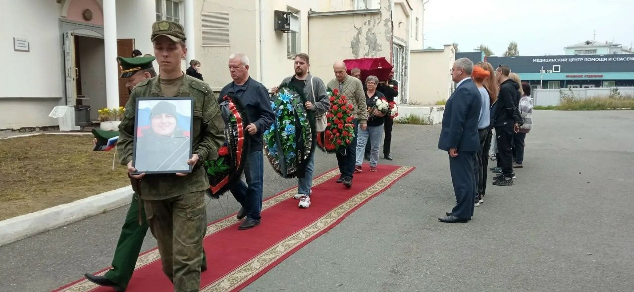 Простились с погибшим на СВО Андреем Михеевым