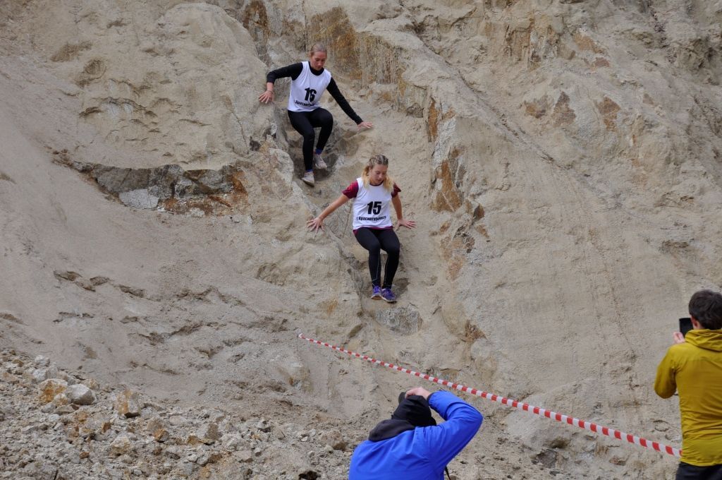 На песчанном карьере Краснотурьинска прошли соревнования по бегу