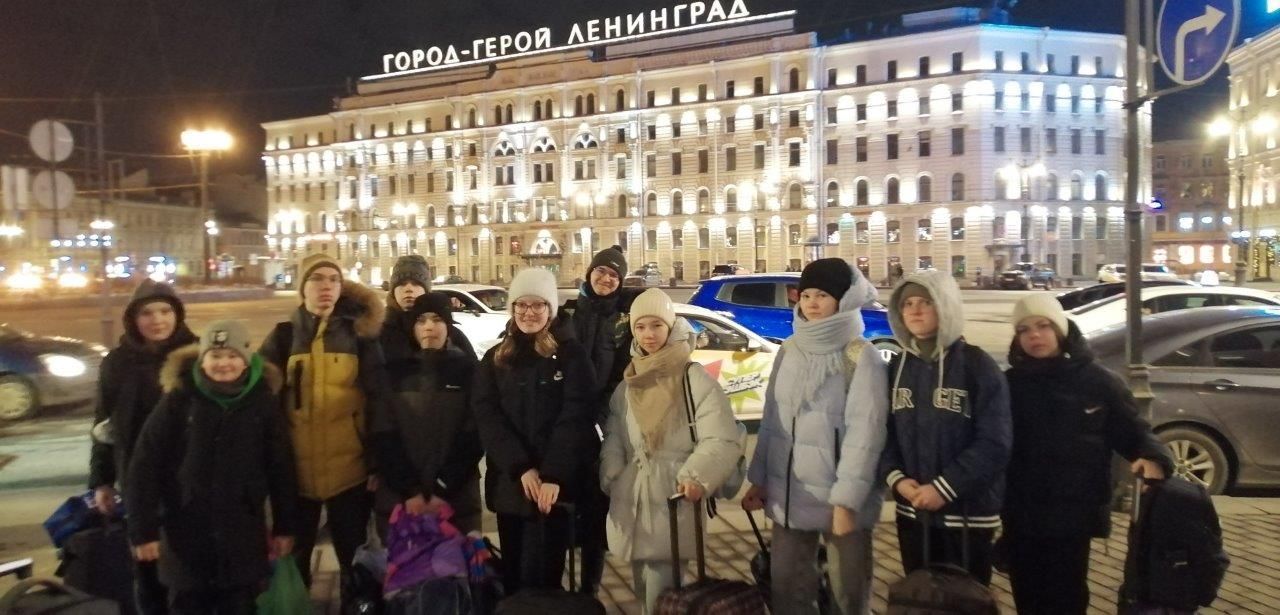 Краснотурьинские юннаты побывали в Питере