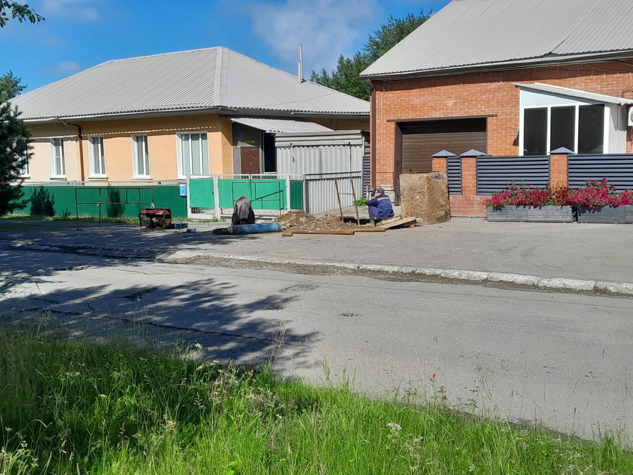 После публикации “Вечерки” коммунальщики начали устранять аварию на улице Лермонтова