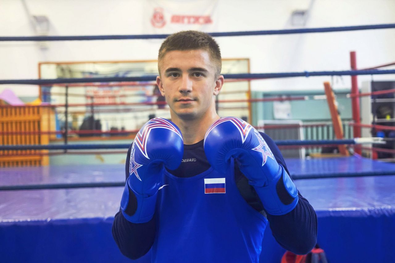 Максим Шумов завоевал бронзу чемпионата России по боксу