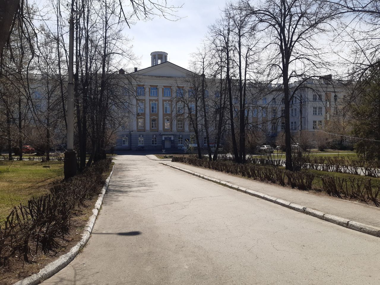 Краснотурьинец, выживший в жутком пожаре на улице Ленина, остается в больнице
