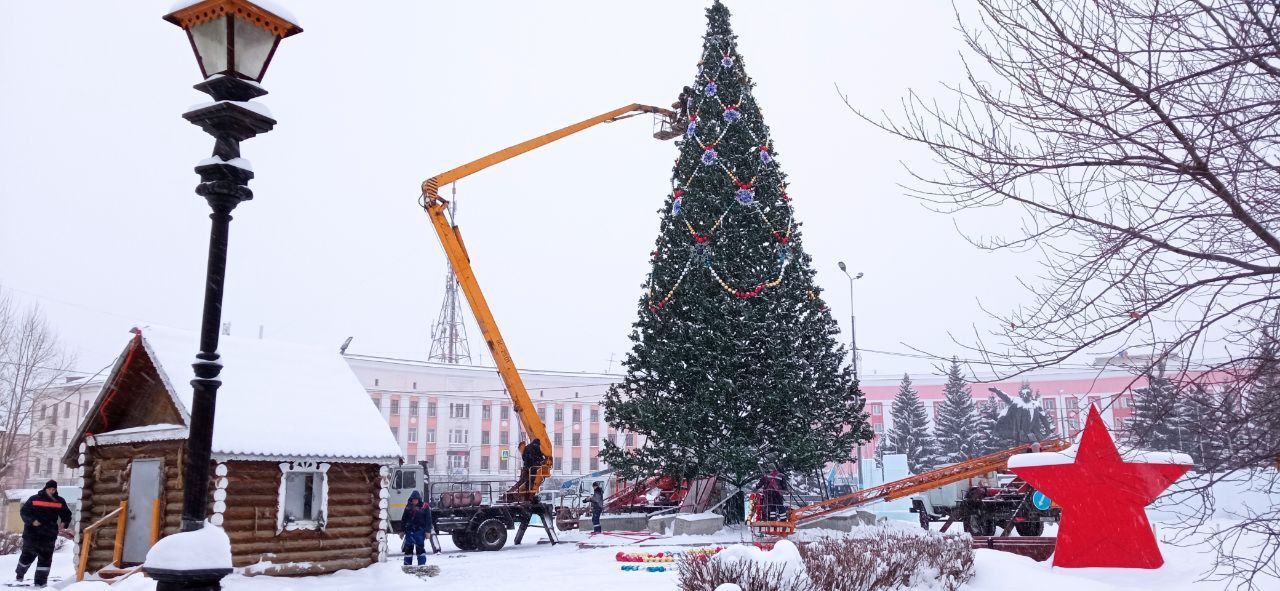 Приема у мэра и новогоднего фейерверка не будет