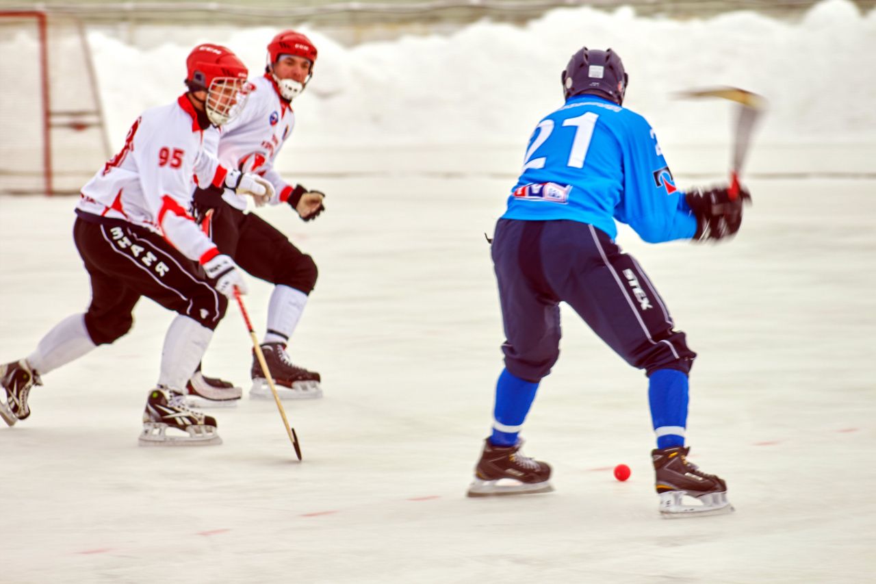 В Краснотурьинске стартует городской турнир по мини-хоккею с мячом