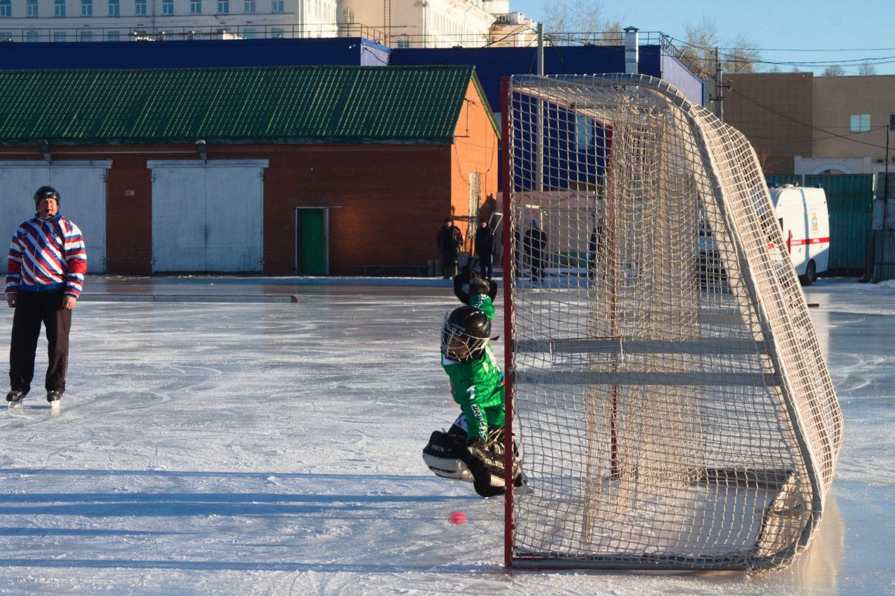 Краснотурьинцы по пенальти переиграли карпинский «Спутник»