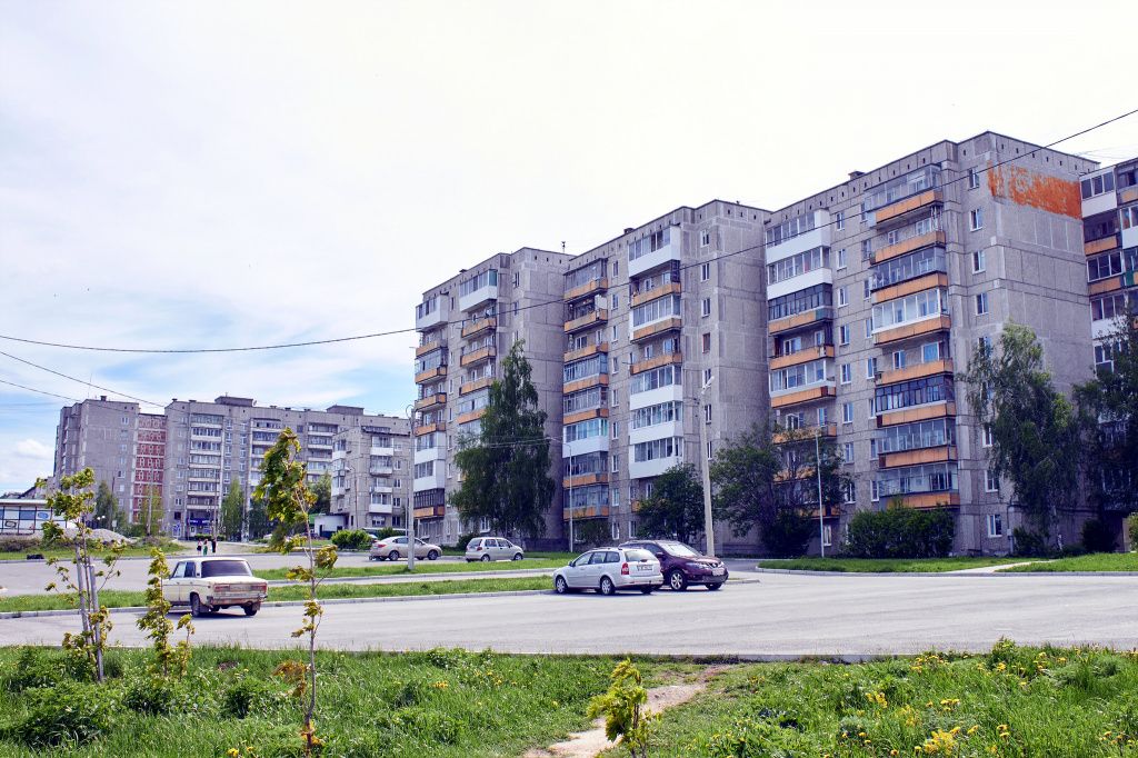 Заречный — крупный район Краснотурьинска, здесь живет несколько тысяч человек. Фото: Вадим Аминов, архив «Вечернего Краснотурьинска»