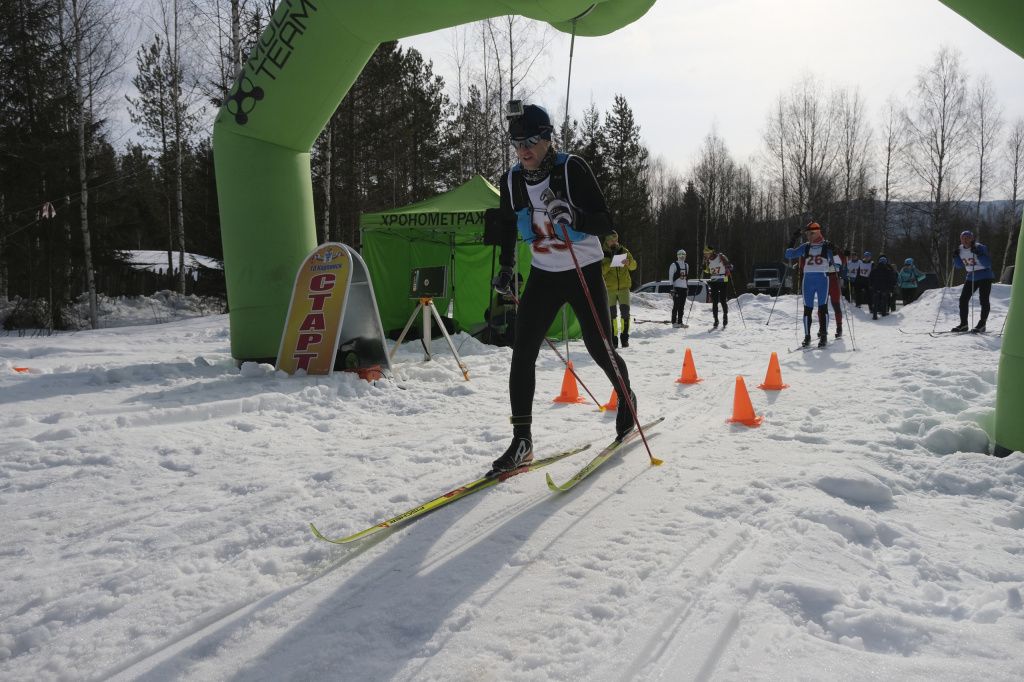 Евгений Бренинг на старте лыжного горного марафона. Фото: Станислав Кузнецов