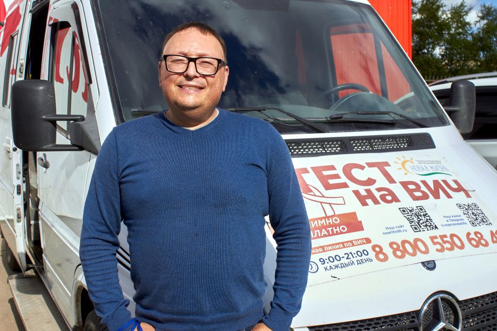 Байжан Молдаханов: "Ольга Торопова - идейный вдохновитель открытия нашей организации". Фото: Вадим Аминов, "Вечерний Краснотурьинск"