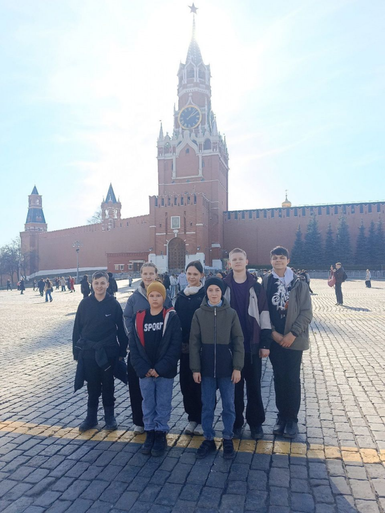 Ребята успели посетить Красную площадь. Фото: Анна Яровикова