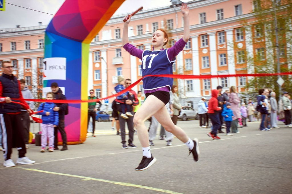 Школа №17 стала безусловным лидером соревнований среди школьников, одержав победу в трех забегах из четырех. Фото: Вадим Аминов, «Вечерний Краснотурьинск»