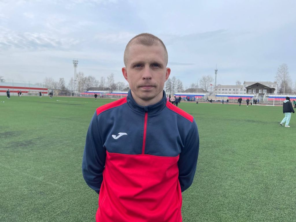 Капитан команды "Верхотурье" Анатолий Киселев подчеркнул, что футболисты будут биться за каждый мяч. Фото: Анна Куприянова, "Глобус"