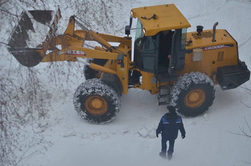 В вопросах к прямому эфиру мэра горожане подняли тему снегоочистки. Фото: Александр Сударев, архив «Вечернего Краснотурьинска»