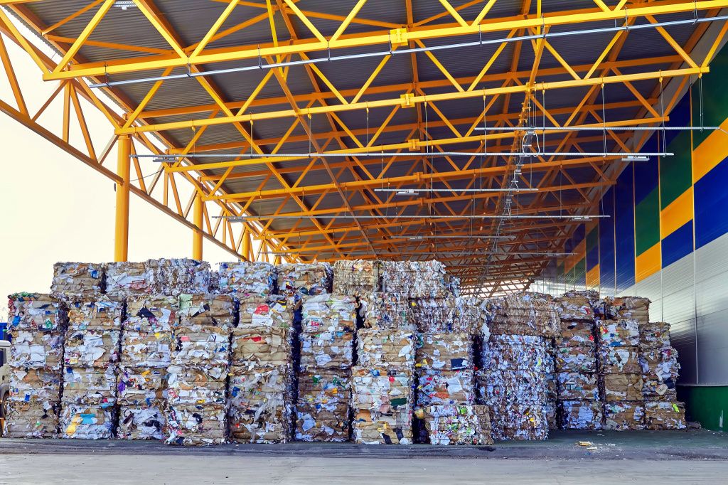 По словам Михаила Кольздорфа, инвестиционная составляющая в «мусорных» квитанциях будет до 2028 года. Фото: Михаил Бобков, "Вечерний Краснотурьинск"