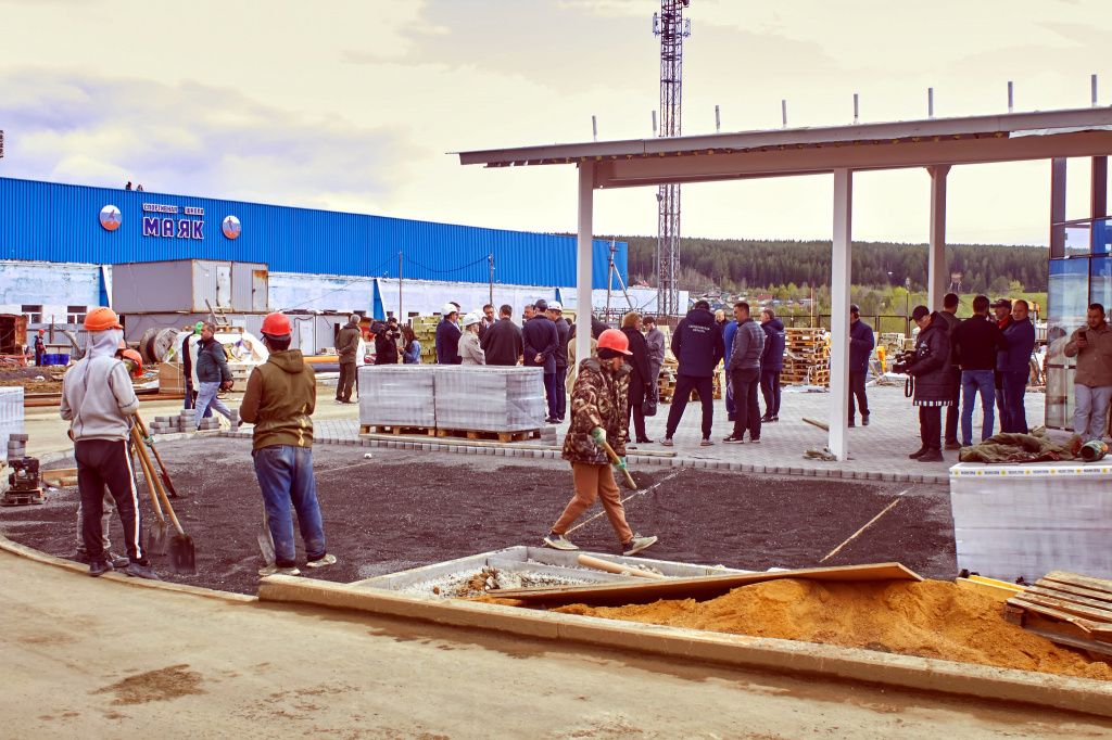 На строительстве Центра бокса. Фото: Вадим Аминов, «Вечерний Краснотурьинск»