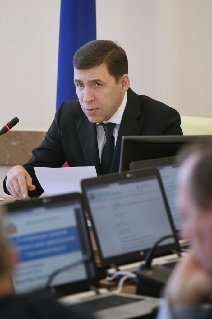 В день открытия ФАПа в Прибрежном губернатор Евгений Куйвашев проводил в Екатеринбурге большое совещание, посвященное развитию первичного звена здравоохранения. Фото: Департамент информационной политики Свердловской области