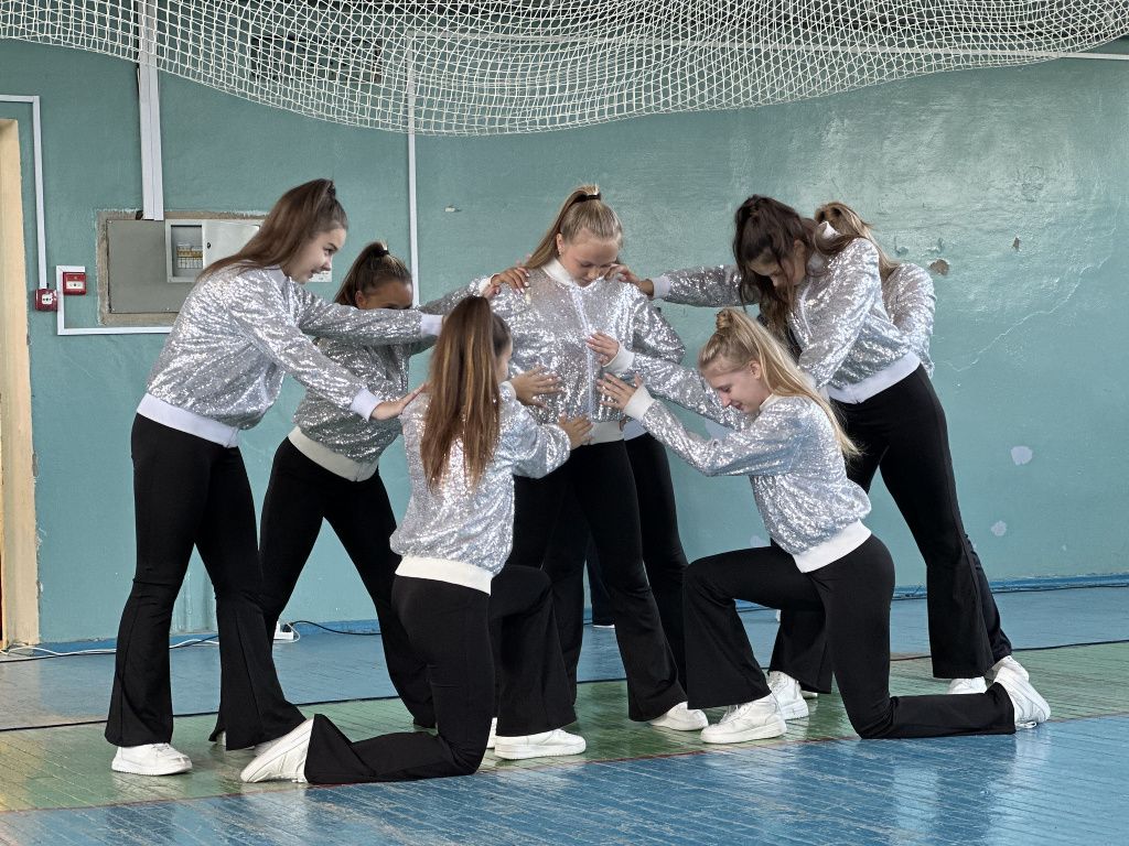 Энергичные танцы подогрели зрителей. Фото: Мария Шевнина, «Вечерний Краснотурьинск». 