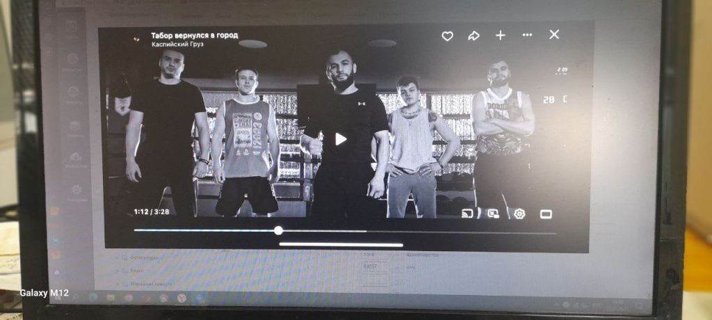 Игорь говорит, что клип снимали в Екатеринбурге. Фото: Андрей Клейменов, «Вечерний Краснотурьинск»