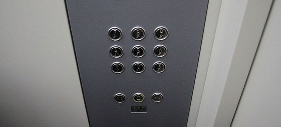 Краснотурьинские коммунальщики определяют лифты для ремонта