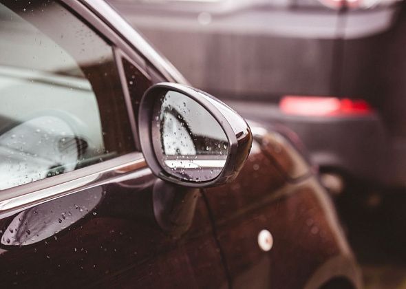 Водителей отправили под арест за отказ снять тонировку